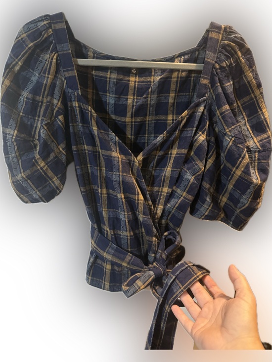 Madewell Tops - Madewell Navy and Tan Plaid Tie-Front Puff Sleeve Blouse